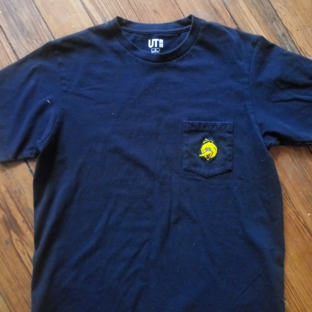 Kaws x Uniqlo Navy Blue Tshirt Size Small